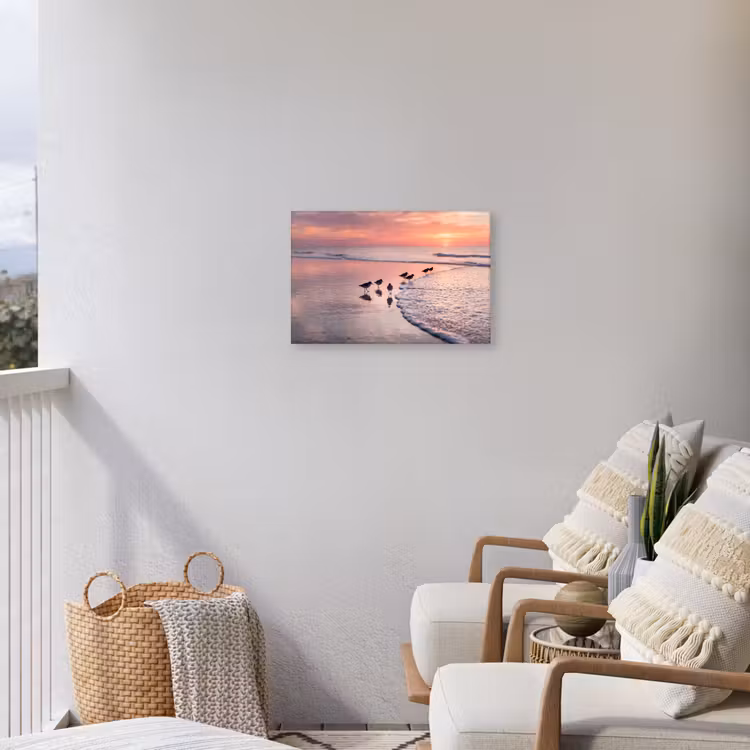 Meeuwen - Strand - Zee - Roze Tuinposter op houten frame 2 cm dik klein -sfeer1