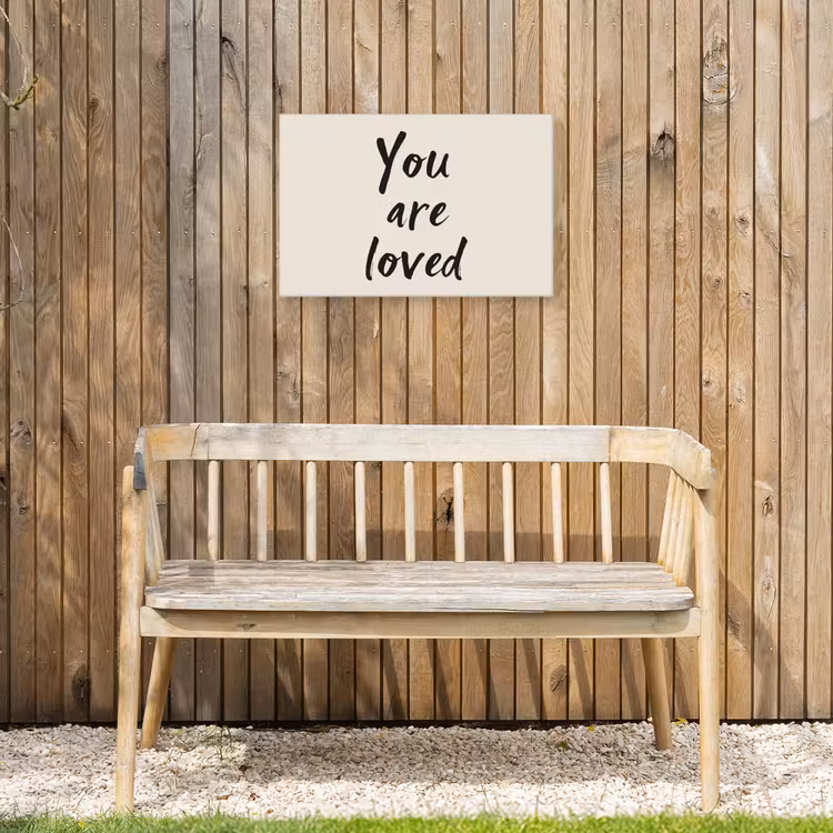 Minimalistisch - Beige - Love Tuinposter op houten frame 2 cm dik klein -sfeer4