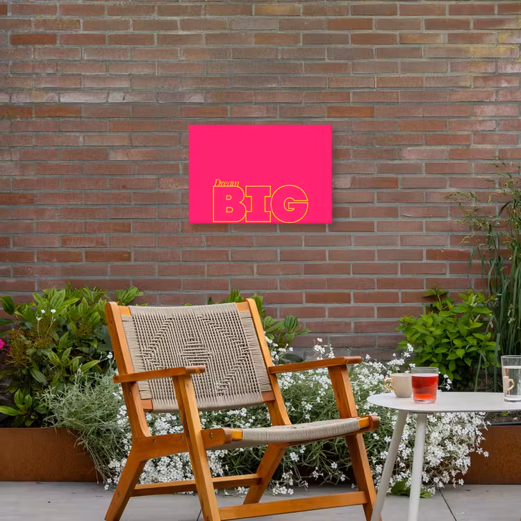 Minimalistisch - Roze - Dream big - Grafisch Tuinposter op houten frame 2 cm dik klein -sfeer3