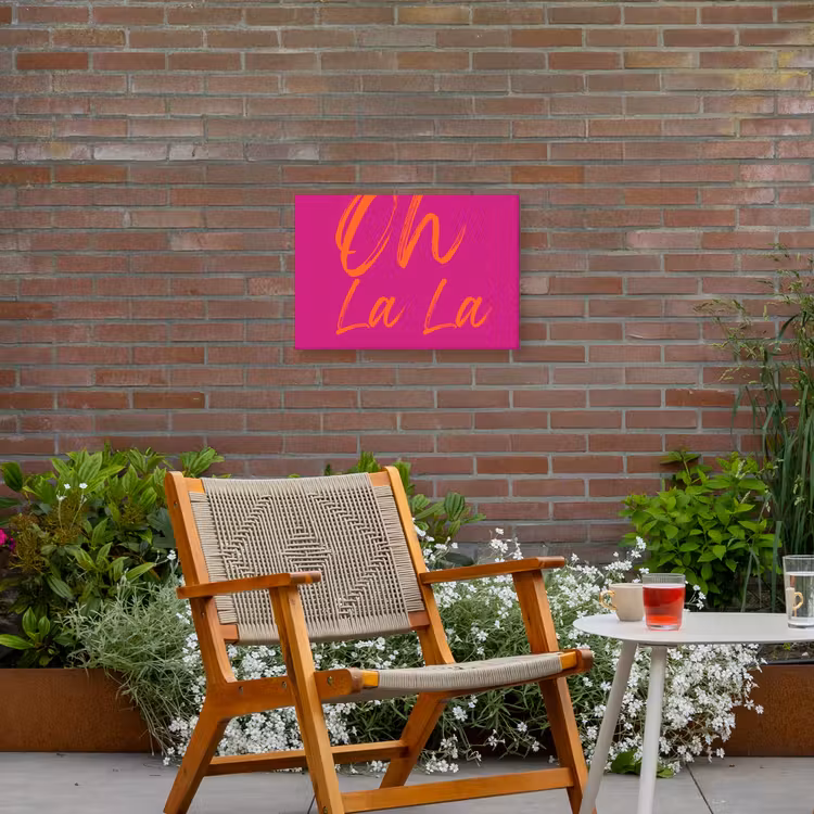Oh la la - Oranje - Roze Tuinposter op houten frame 2 cm dik klein -sfeer3
