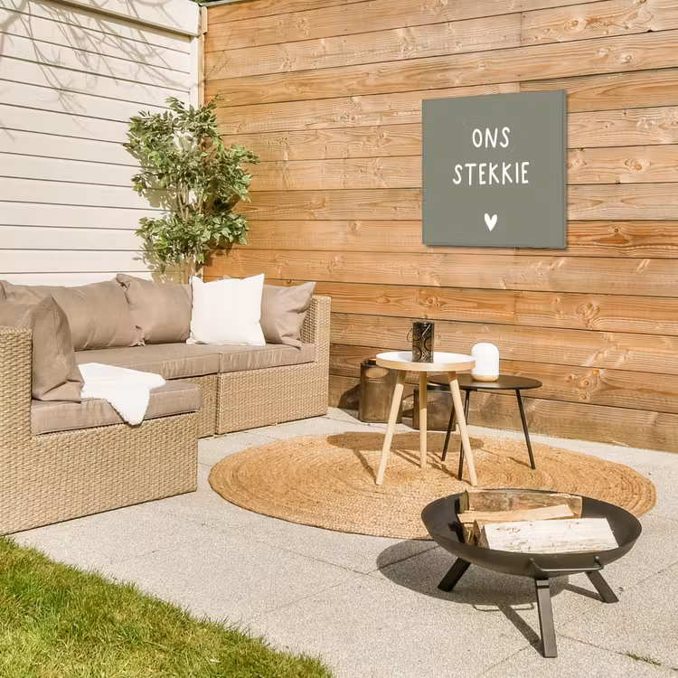 onsstekkie-groen Tuinposter op houten frame 2 cm dik middel -sfeer2