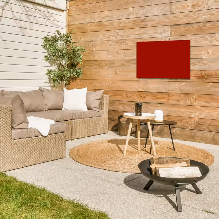 Oxblood - Maroon - Rood Tuinposter op houten frame 2 cm dik klein 845 -sfeer2