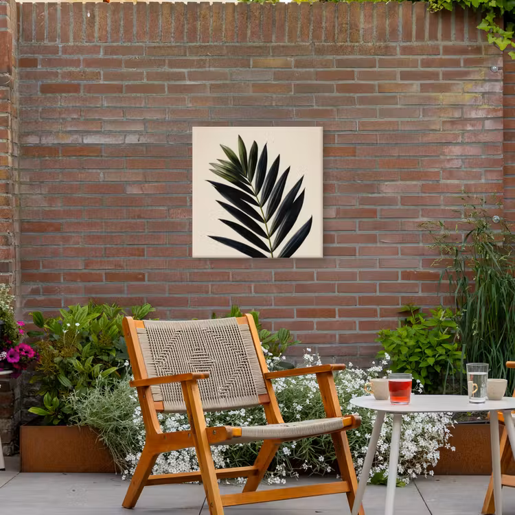 Palmblad - Donkere bladen - Subtiel Tuinposter op houten frame 2 cm dik middel -sfeer3