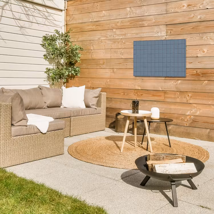 Patroon - Tegel - Blauwgrijs Tuinposter op houten frame 2 cm dik klein 845 -sfeer2