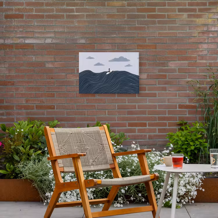 Persoon - Surfen - Oceaan - Natuur - Modern Tuinposter op houten frame 2 cm dik klein -sfeer3
