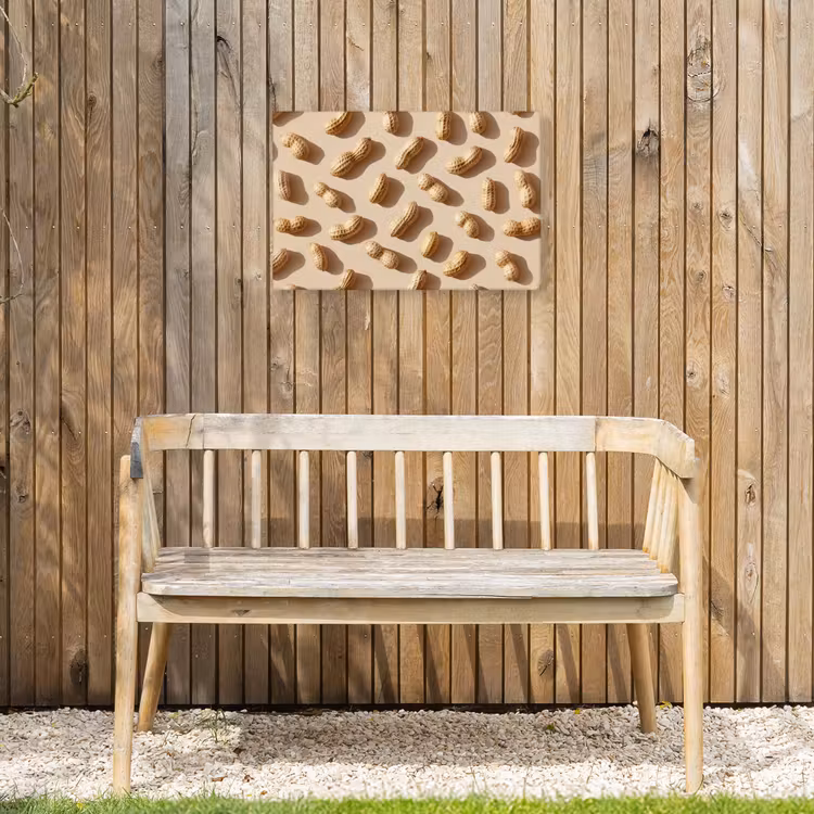 Pinda's - Patroon - Beige Tuinposter op houten frame 2 cm dik klein -sfeer4