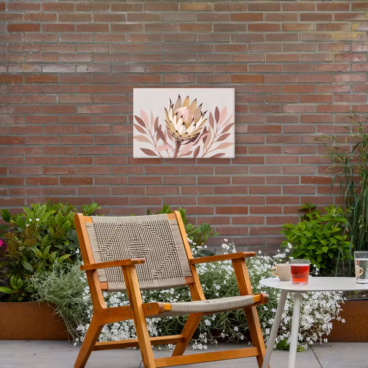 Protea - Bloem - Botanisch - Beige Tuinposter op houten frame 2 cm dik klein -sfeer3