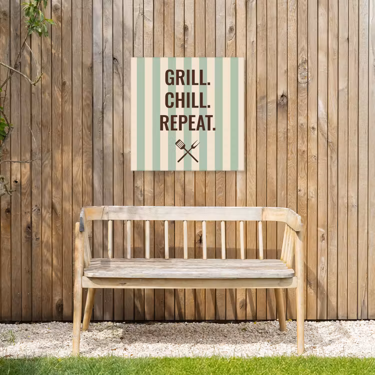 Quote - Strepen - Grill Tuinposter op houten frame 2 cm dik middel -sfeer4