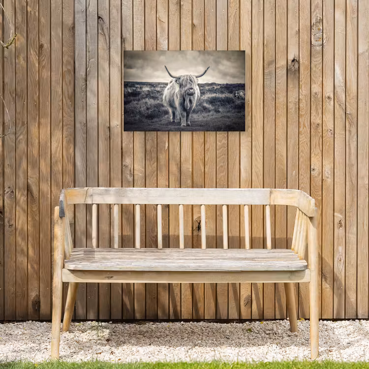 Schotse hooglander - Dieren - Wolken - Koe - Natuur Tuinposter op houten frame 2 cm dik klein -sfeer4