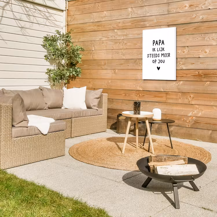 Spreuken - Papa - Papa ik lijk steeds meer op jou - Quotes - Stef Bos Tuinposter op houten frame 2 cm dik klein -sfeer2