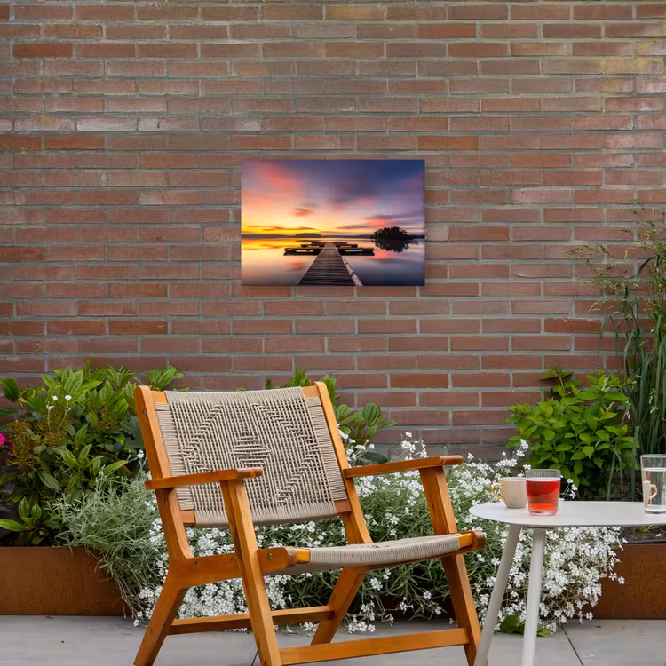 Steiger - Zonsondergang - Water - Zee - Reflectie Tuinposter op houten frame 2 cm dik klein -sfeer3