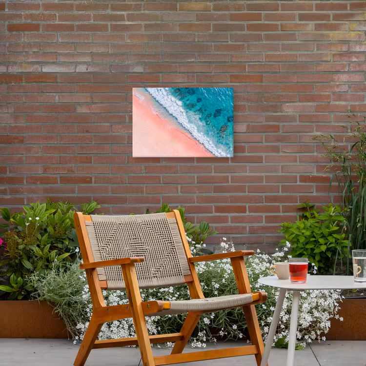 Strand - Oceaan - Golven - Roze Zand - Natuur Tuinposter op houten frame 2 cm dik klein -sfeer3