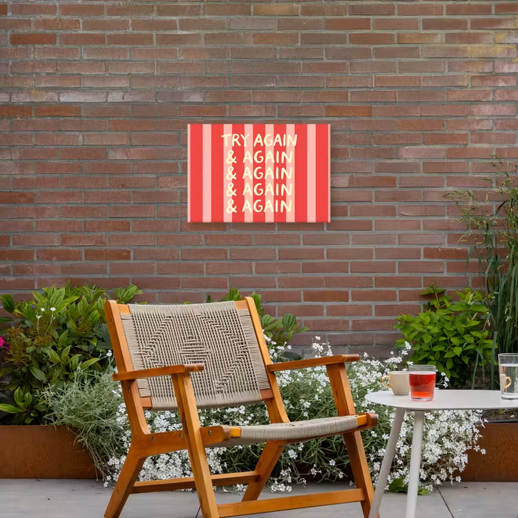 Strepen - Rood - Try again Tuinposter op houten frame 2 cm dik klein -sfeer3