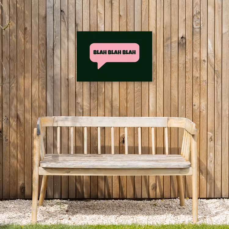 Tekstwolk - BLAH BLAH BLAH - Roze Tuinposter op houten frame 2 cm dik klein -sfeer4