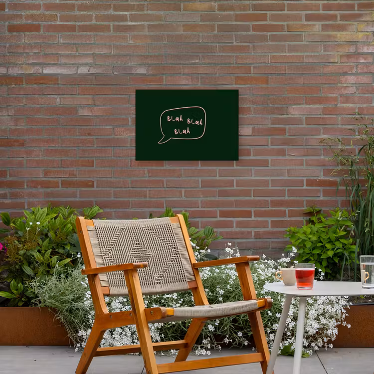Tekstwolkje - Donkergroen - BLAH BLAH BLAH Tuinposter op houten frame 2 cm dik klein -sfeer3