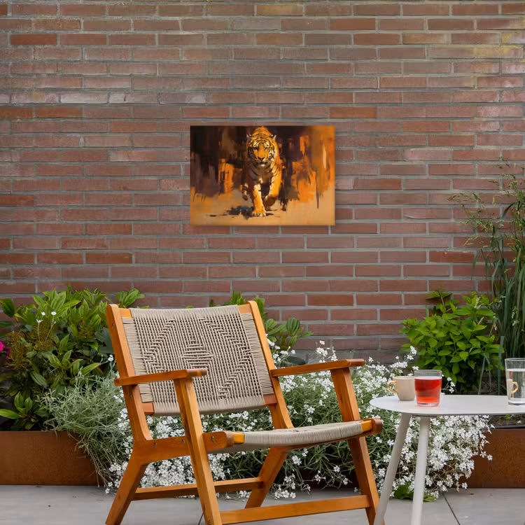 Tijger - Geschilderd - Oranje - Penseelstreken Tuinposter op houten frame 2 cm dik klein -sfeer3