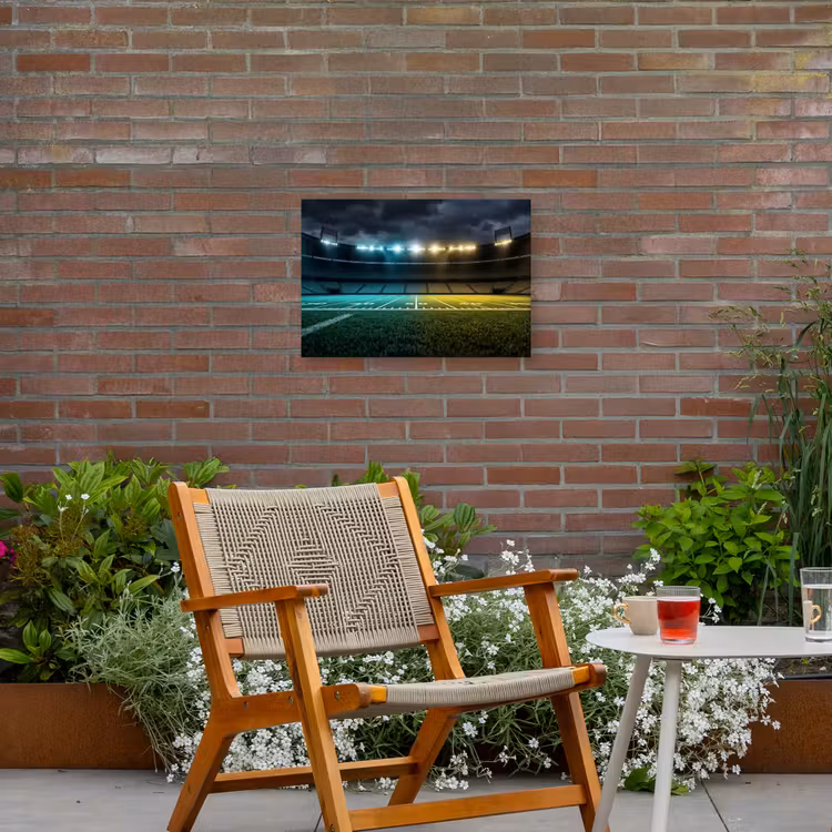 Voetbal - Stadion - Nacht - Modern Tuinposter op houten frame 2 cm dik klein -sfeer3