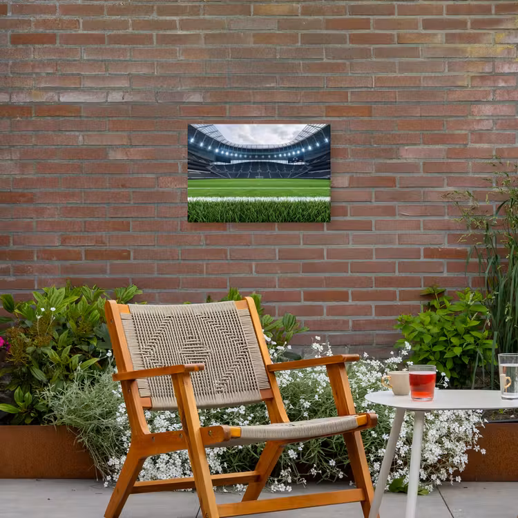 Voetbal - Stadion - Sport - Groen Tuinposter op houten frame 2 cm dik klein -sfeer3