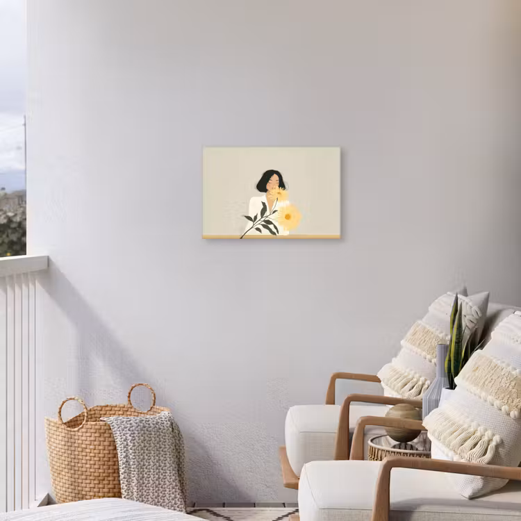 Vrouw - Bloem - Geel - Minimalistisch Tuinposter op houten frame 2 cm dik klein -sfeer1