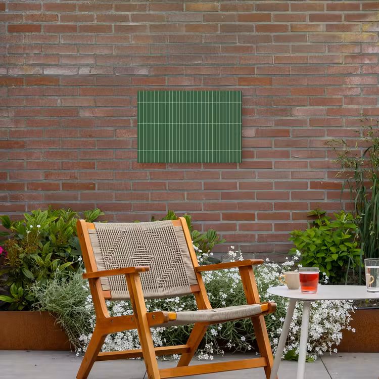 Wandtegel - Verticaal - Donkergroen Tuinposter op houten frame 2 cm dik klein 845 -sfeer3
