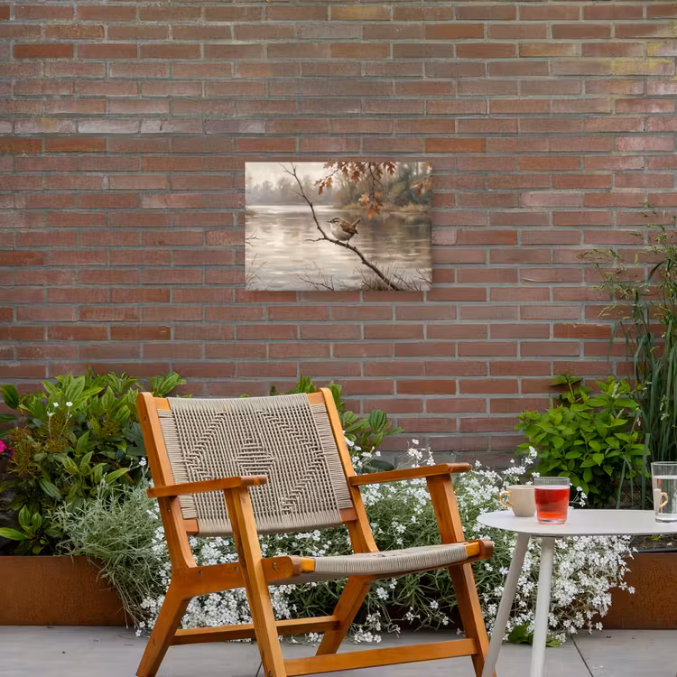 Winterkoninkje - Tak - Rivier - Natuur - Sfeervol Tuinposter op houten frame 2 cm dik klein -sfeer3