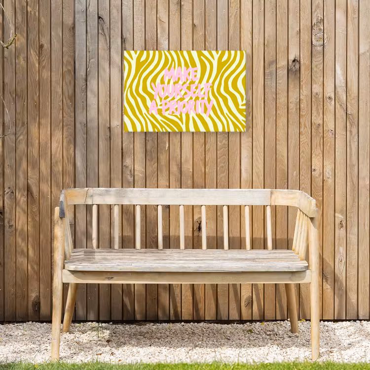 Zebraprint - Priority - Roze Tuinposter op houten frame 2 cm dik klein -sfeer4