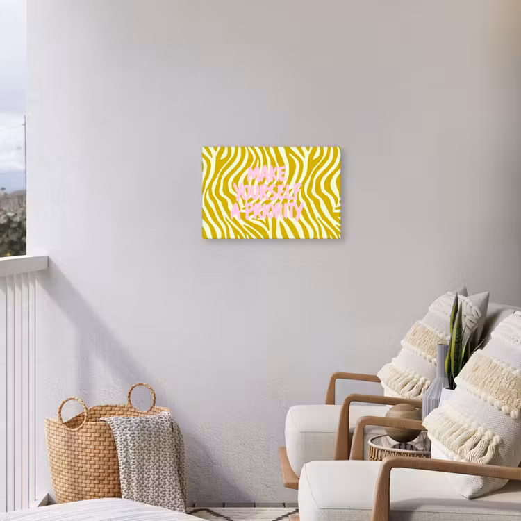 Zebraprint - Priority - Roze Tuinposter op houten frame 2 cm dik klein -sfeer1