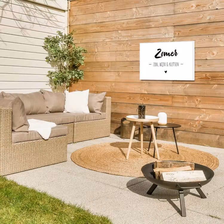 Zomer, zon, wijn & kletsen - Quotes - Tekst - Wijn - Zomer Tuinposter op houten frame 2 cm dik klein -sfeer2