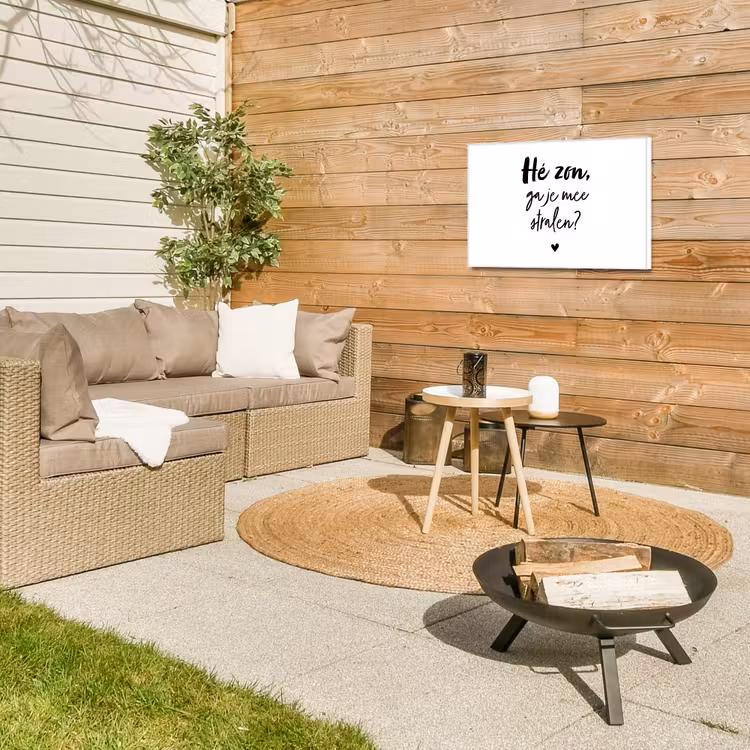 Zon - Tekst - Hé zon, ga je mee stralen? - Quotes Tuinposter op houten frame 2 cm dik klein -sfeer2