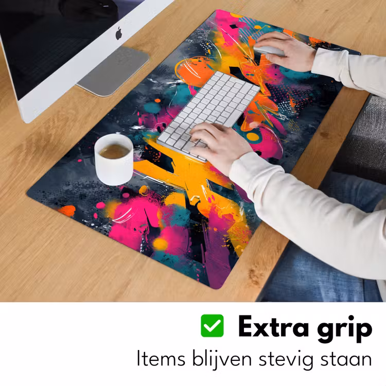 Abstract - Graffiti - Kleurrijk - Verfspatten Muismat XXL klein -sfeer3