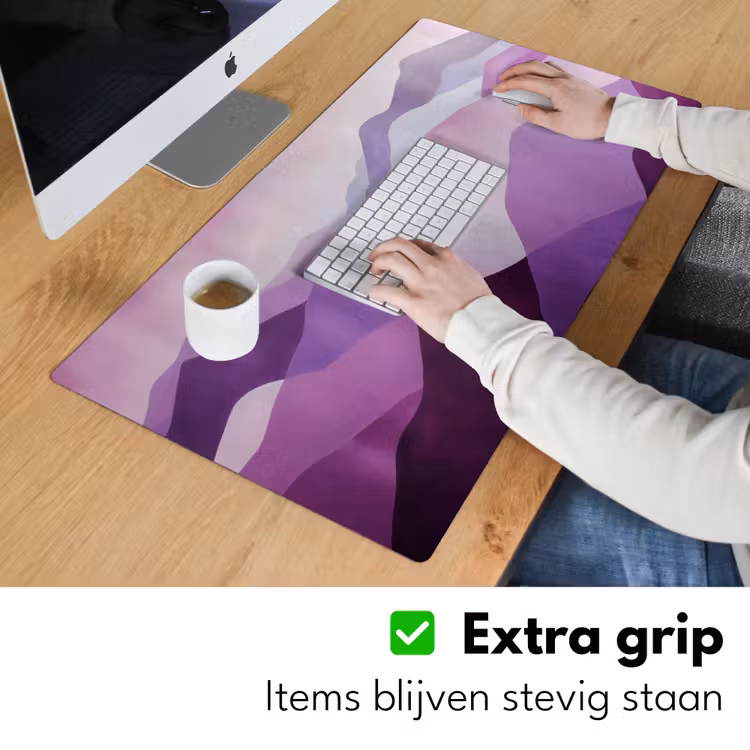 Abstract - Heuvels - Landschap - Paars Muismat XXL klein -sfeer3