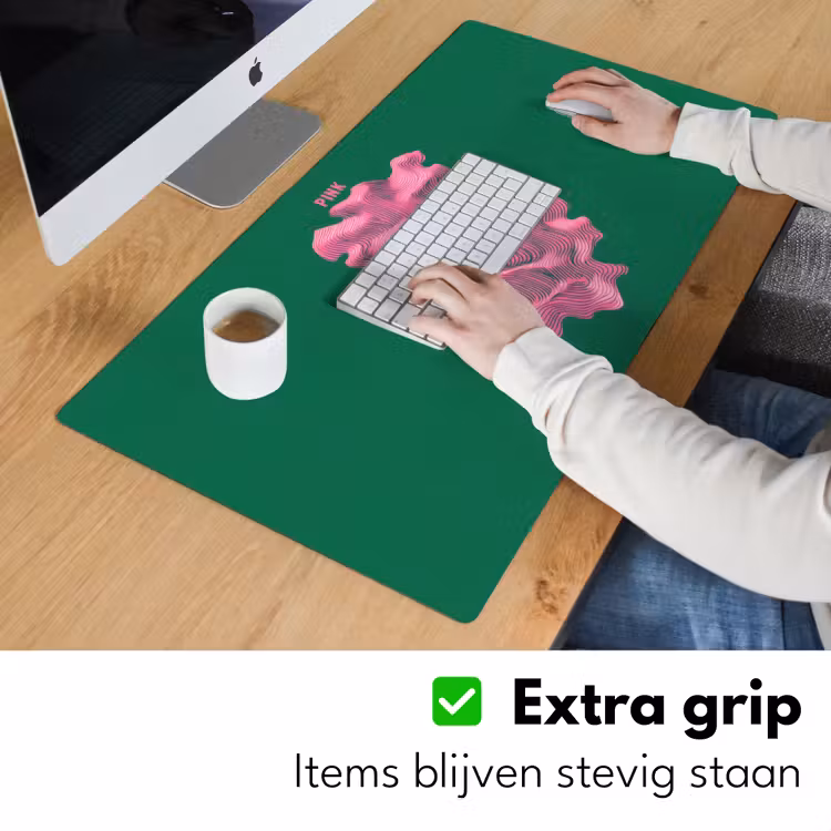 Abstract - Pink - Lijnen - Groen Muismat XXL klein -sfeer3