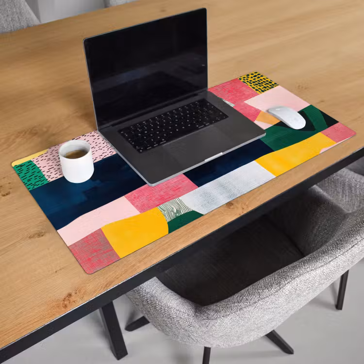 Abstract - Roze - Lappen - Vormen - Geel Muismat XXL klein -sfeer1
