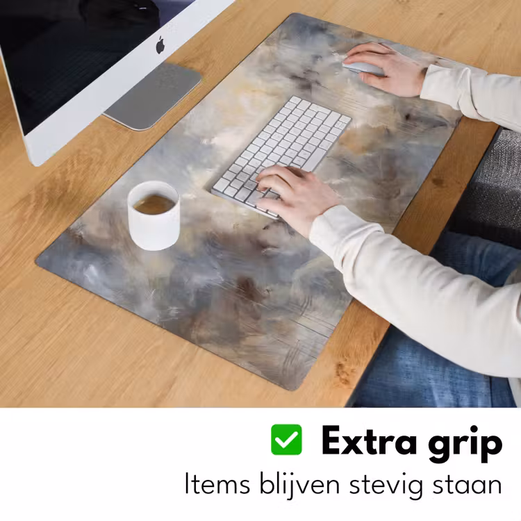 Abstract - Wolken - Sfeervol - Beige - Grijs Muismat XXL klein -sfeer3