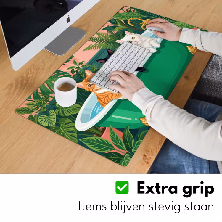 Badkamer - Kattenparade - Kleurrijk Muismat XXL klein -sfeer3