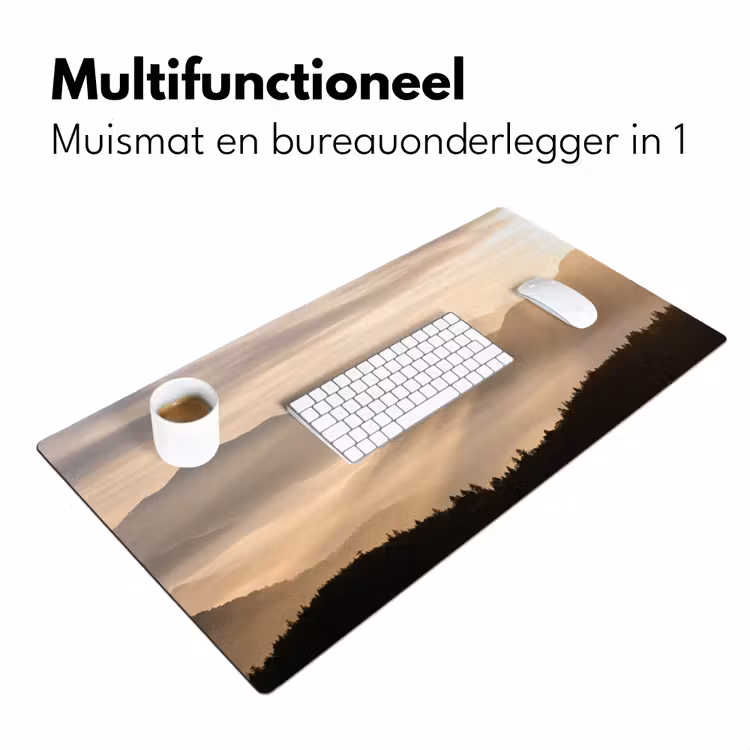 Bergen - Mist - Zonnestralen Muismat XXL klein -sfeer4