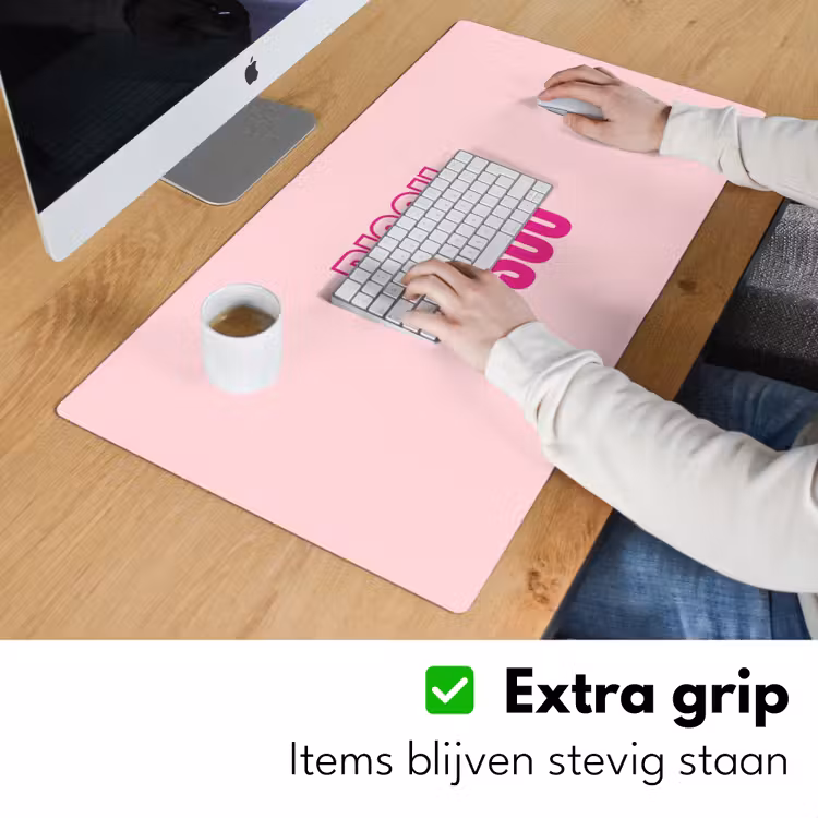 Bisou - Roze - Minimalistisch Muismat XXL klein -sfeer3