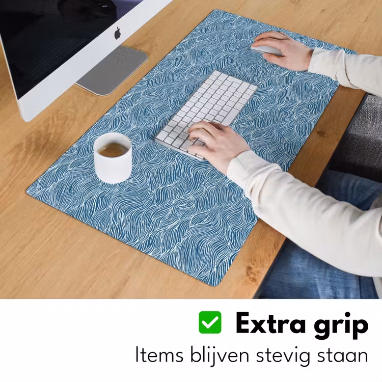Blauw - Wit - Golven - Getekend - Textuur Muismat XXL klein 681 -sfeer3