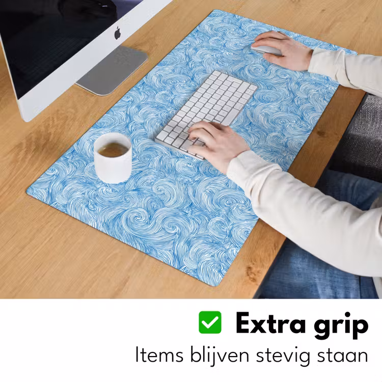 Blauw - Wit - Spiraal - Golven - Lijnen Muismat XXL klein 681 -sfeer3