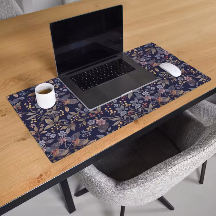 Bloemen - Bladeren - Patroon - Botanisch - Donkerblauw Muismat XXL klein -sfeer1