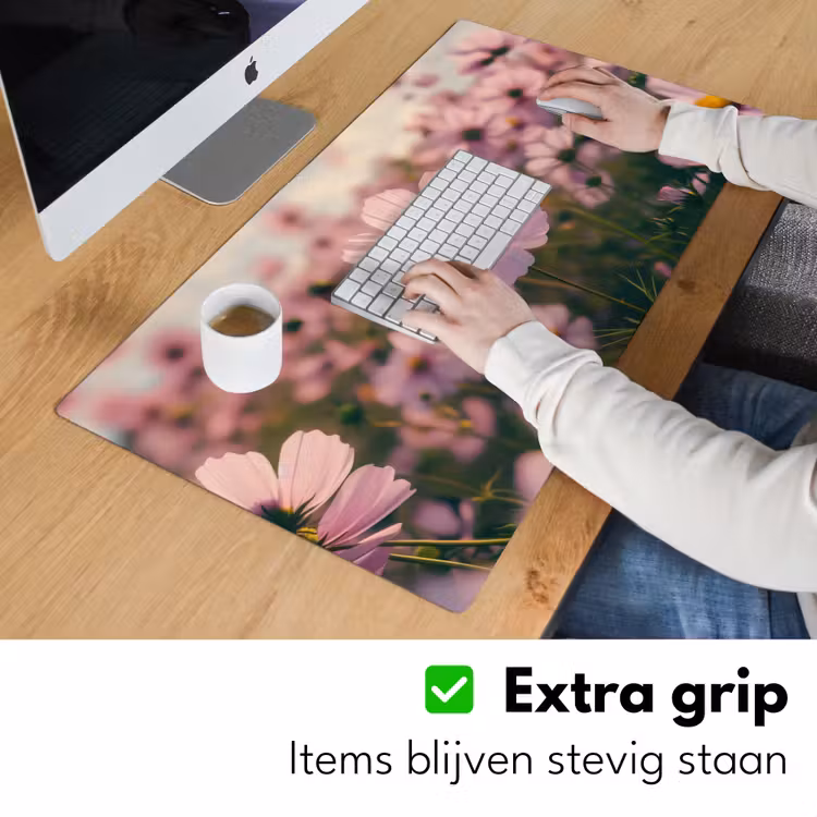 Bloemen - Paars - Wazig Muismat XXL klein -sfeer3