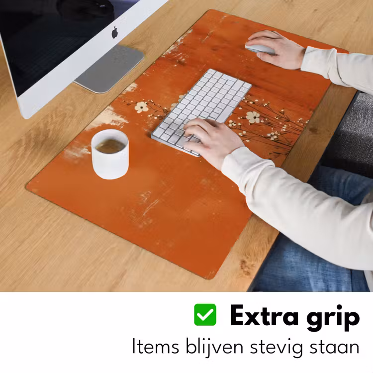 Bloemen - Wit - Subtiel - Roestkleur Muismat XXL klein -sfeer3