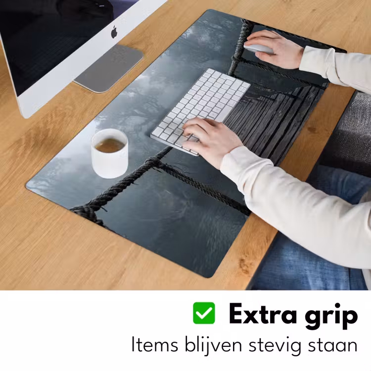 Brug - Jungle - Mist - Natuur Muismat XXL klein -sfeer3