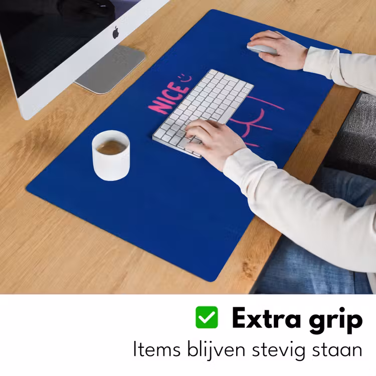 Brutaal - Grappig - Blauw Muismat XXL klein -sfeer3