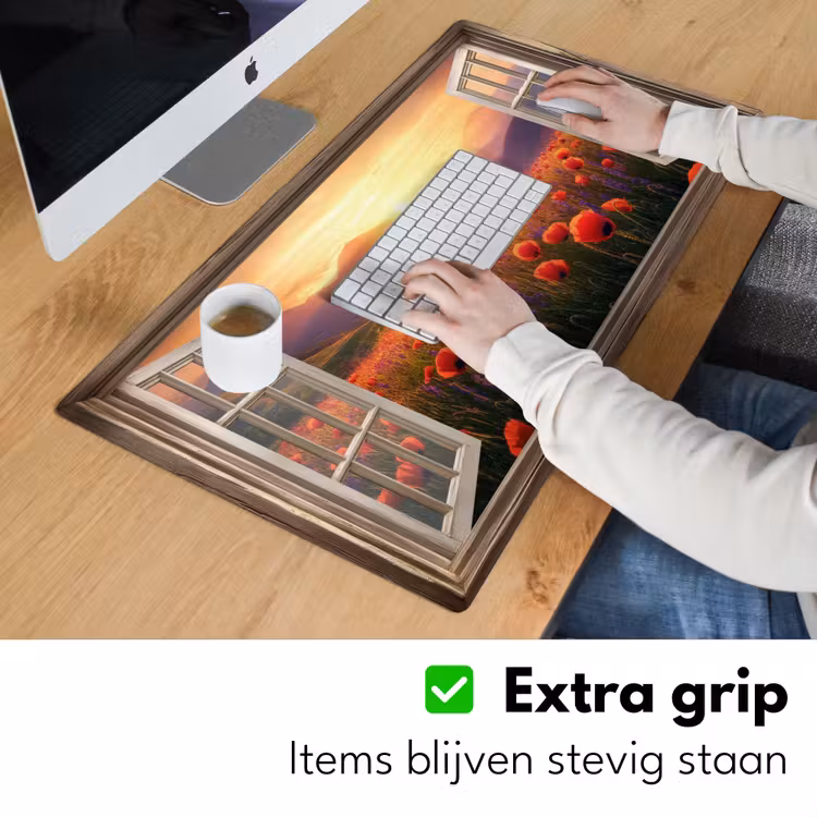 Doorkijk - Klaprozen - Bloemen - Rood - Open raam Muismat XXL klein -sfeer3