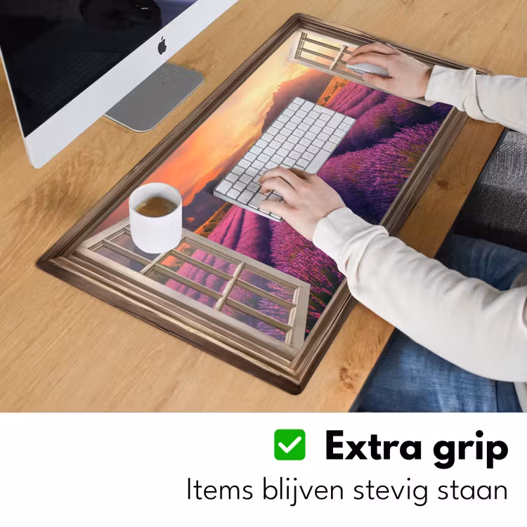 Doorkijk - Lavendel - Landschap - Bloemen - Paars Muismat XXL klein -sfeer3