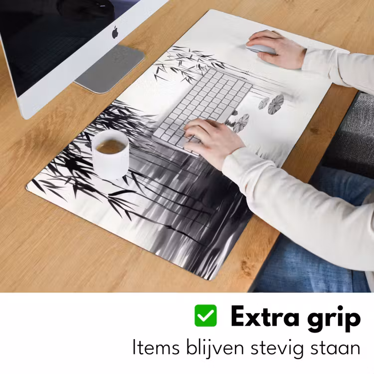 Eenden - Waterlelies - Riet - Zwart Muismat XXL klein -sfeer3