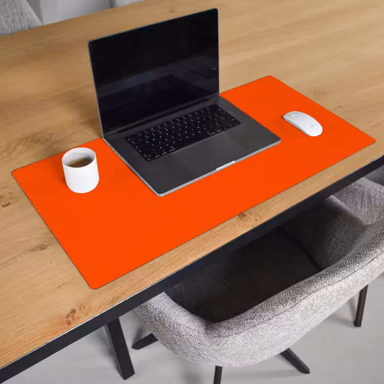 Fiery - Tangerine - Oranje Muismat XXL klein 681 -sfeer1