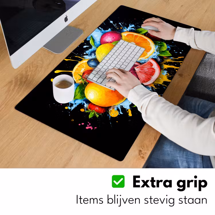 Fruit - Graffiti - Kleurrijk - Sinaasappel - Aardbei - Abstract Muismat XXL klein -sfeer3