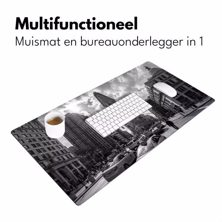 Gebouw - Hoogbouw - Stad - Architectuur - Zwart-wit Muismat XXL klein -sfeer4